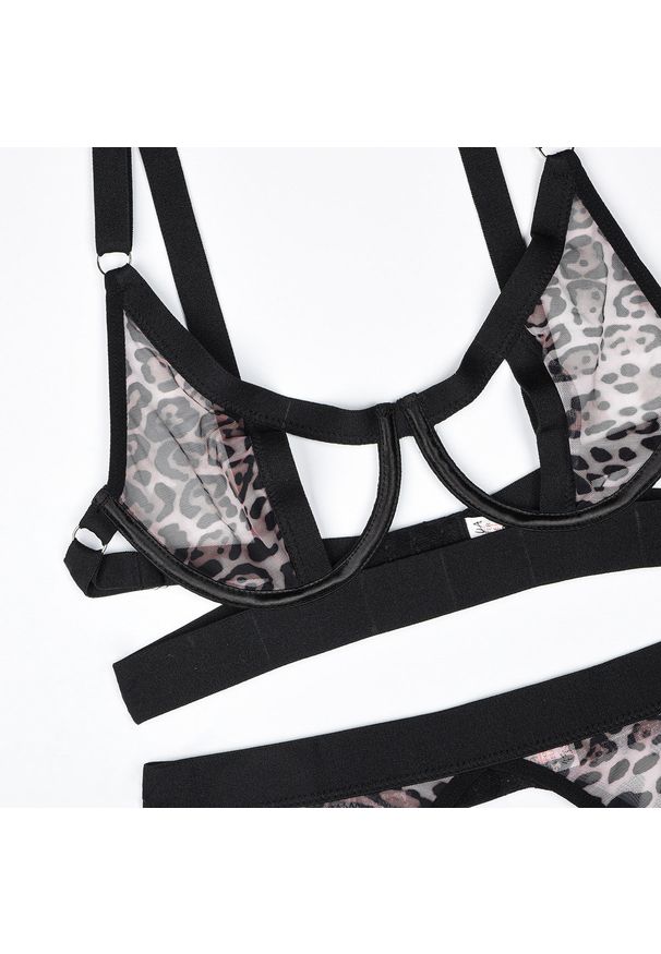 Intica - Komplet bielizny z wycięciami z dopasowanego materiału Gentjana. Kolor: czarny. Materiał: materiał