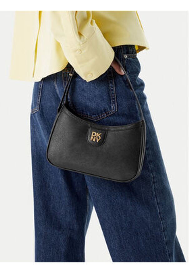 DKNY Torebka Carol R43HKV84 Czarny. Kolor: czarny. Materiał: skórzane