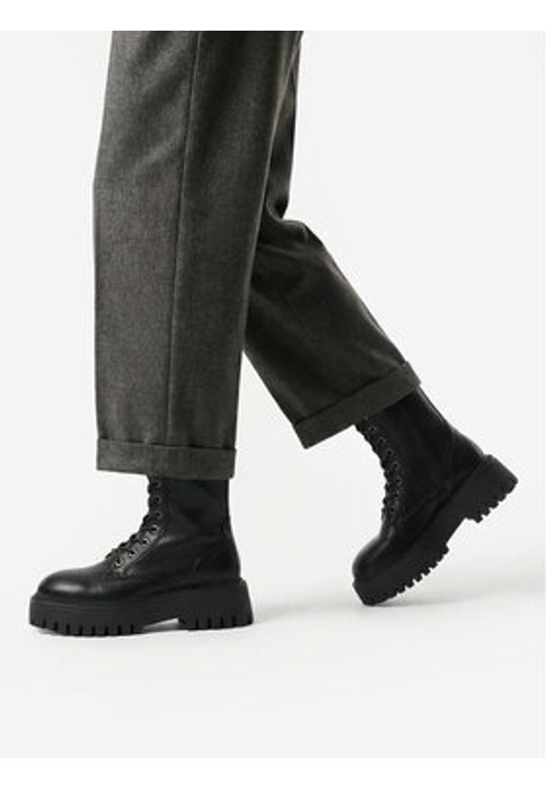 DeeZee Trzewiki CEO-HY66880002-1 Czarny. Kolor: czarny. Materiał: materiał