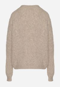 Born2be - Beżowy Sweter o Klasycznym Prostym Kroju z Domieszką Wełny i Wiskozy Sezisya. Okazja: na co dzień. Kolor: beżowy. Materiał: wełna, wiskoza. Długość rękawa: długi rękaw. Długość: długie. Wzór: aplikacja. Sezon: zima, jesień. Styl: klasyczny #5