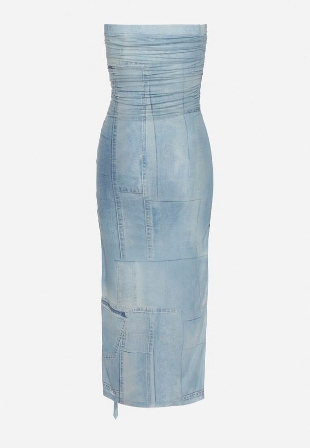 Born2be - Niebieska Sukienka Imitująca Jeans Bandeau z Marszczeniami i Ozdobnym Rozcięciem z Falbanką Valetta. Okazja: na ślub cywilny, na imprezę, na wesele. Kolor: niebieski. Materiał: jeans. Sezon: lato. Styl: klasyczny, elegancki