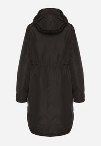 Born2be - Czarna Klasyczna Kurtka Parka z Futrzaną Wyściółką Olenevia. Okazja: na co dzień. Kolor: czarny. Materiał: futro. Styl: klasyczny #6