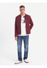 Ombre Clothing - Męska kurtka o kroju biker ze strukturalnego materiału – bordowa V2 - Rozmiar: XXL. Okazja: na co dzień. Typ kołnierza: kołnierzyk stójkowy. Kolor: czerwony. Materiał: materiał. Styl: casual, elegancki #5