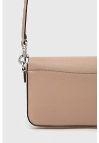 Coach torebka skórzana Wyn Crossbody kolor beżowy. Kolor: beżowy. Materiał: skórzane. Rodzaj torebki: na ramię #4