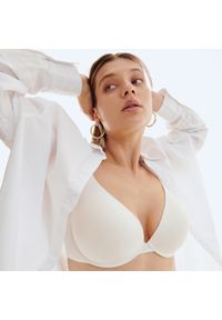 Reserved - Nylonowy biustonosz push-up 2 pack - Kremowy. Kolor: kremowy. Materiał: nylon. Rodzaj stanika: push-up #1