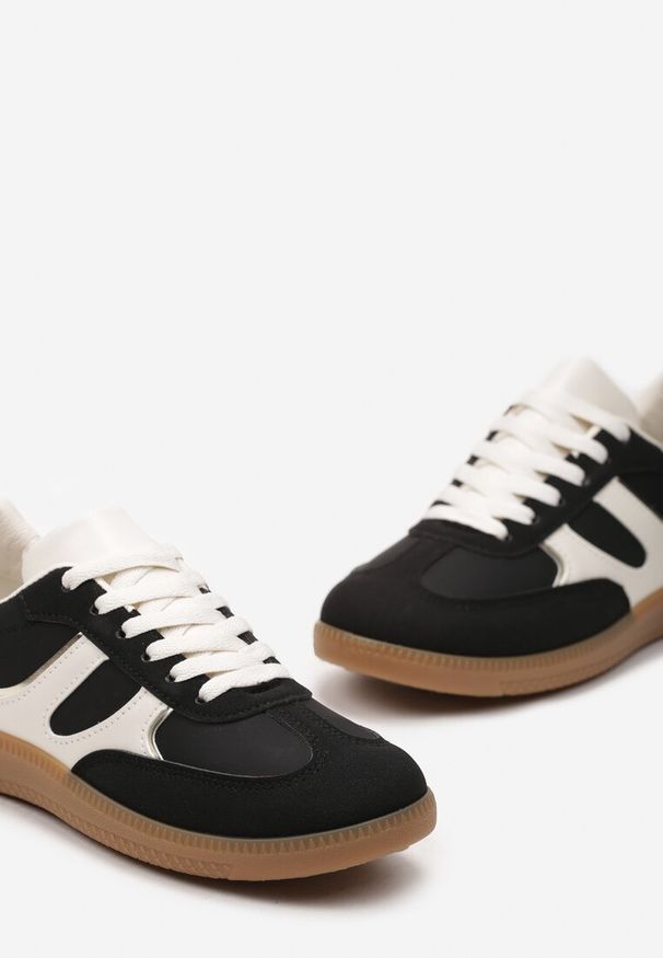 Born2be - Czarne Sneakersy z Krótką Cholewka z Przeszyciami Wilnlow. Kolor: czarny. Szerokość cholewki: normalna. Sezon: lato