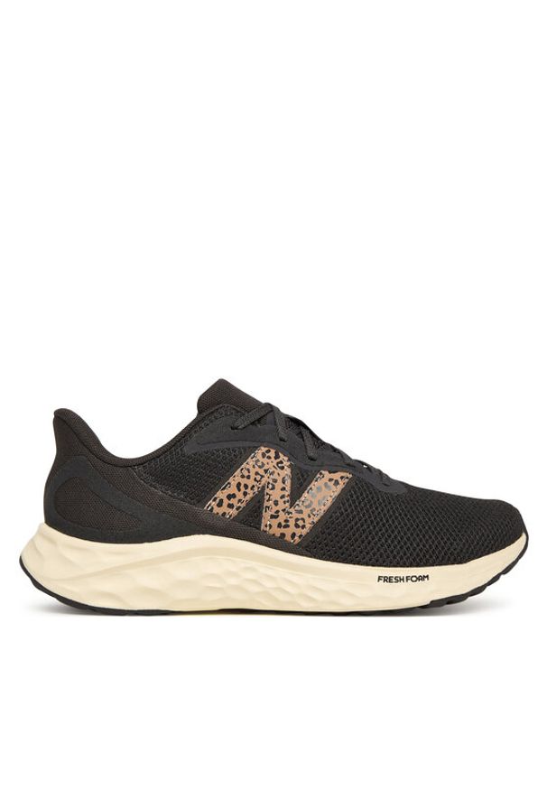 New Balance Buty do biegania Arishi WARISIK4 Czarny. Kolor: czarny. Materiał: materiał