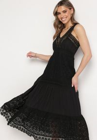 Born2be - Czarna Koronkowa Sukienka na Szerokich Ramiączkach z Falbanką Disella. Okazja: na spacer. Kolor: czarny. Materiał: koronka. Długość rękawa: na ramiączkach. Styl: elegancki #2