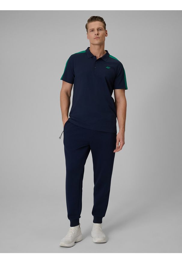 4f - 4F Koszulka polo regular męska - granatowa XXL. Okazja: na co dzień. Typ kołnierza: polo. Kolor: niebieski. Materiał: dzianina, bawełna. Wzór: ze splotem. Styl: casual, klasyczny, sportowy