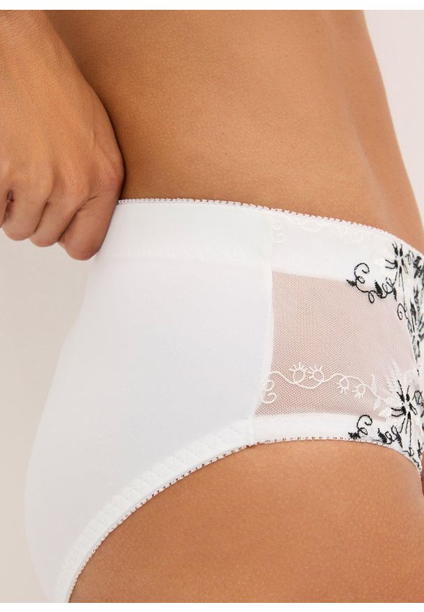 bonprix - Figi modelujące z delikatną koronką (2 pary). Kolor: biały. Materiał: poliamid, koronka. Wzór: gładki, aplikacja, haft, koronka