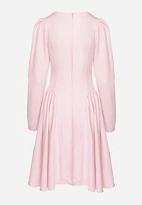 Born2be - Różowa Rozkloszowana Sukienka z Usztywnianymi Miseczkami Tillimara. Kolor: różowy. Typ sukienki: dopasowane #4