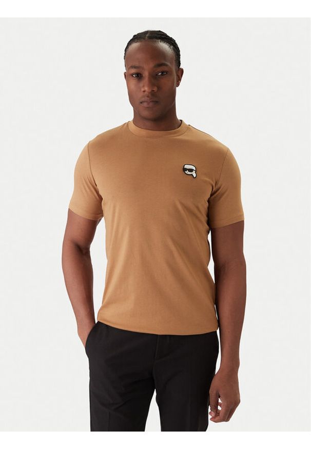 Karl Lagerfeld - KARL LAGERFELD T-Shirt 755710 561224 Beżowy Regular Fit. Typ kołnierza: dekolt w karo. Kolor: beżowy. Materiał: bawełna