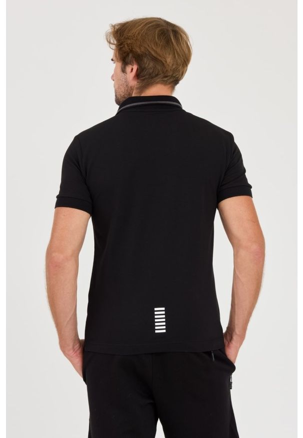 EA7 Emporio Armani - EA7 Czarna koszulka polo. Typ kołnierza: polo. Kolor: czarny