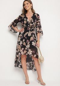 Born2be - Czarna Bawełniana Sukienka Kopertowa o Asymetrycznym Kroju z Wiązanym Paskiem Niteira. Okazja: na randkę, na co dzień. Typ kołnierza: dekolt w kształcie V. Kolor: czarny. Materiał: bawełna. Typ sukienki: asymetryczne, kopertowe. Styl: casual #7