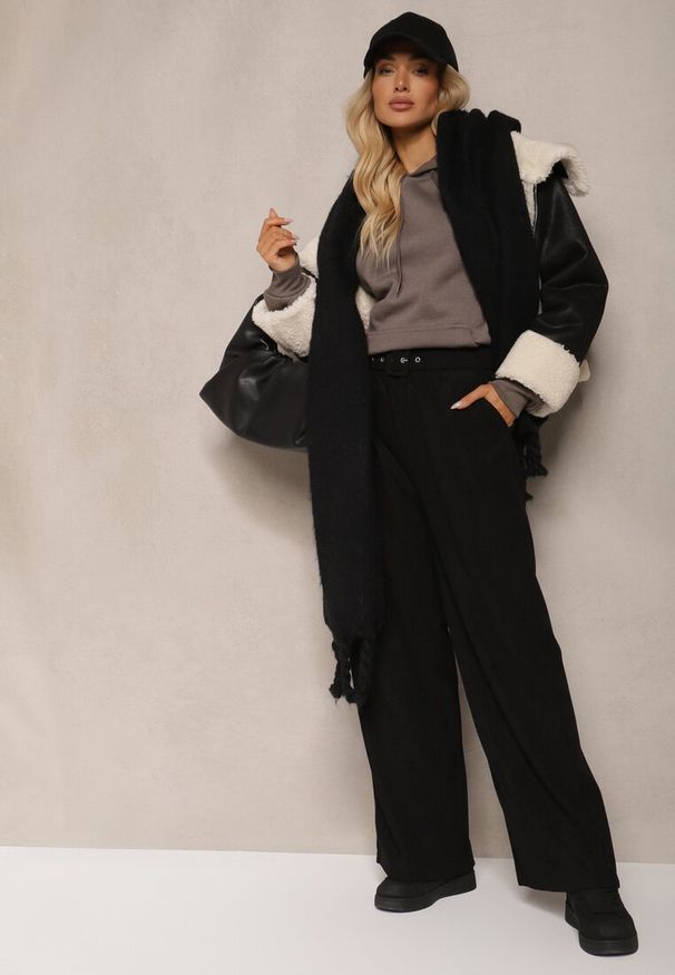 Renee - Czarne Spodnie Sztruksowe o Szerokim Kroju High Waist z Paskiem Valoma. Okazja: na co dzień. Stan: podwyższony. Kolor: czarny. Materiał: sztruks. Styl: casual, retro, elegancki