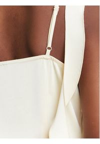 Vero Moda Sukienka koktajlowa Eloisa 10340914 Beżowy Slim Fit. Kolor: beżowy. Materiał: syntetyk. Styl: wizytowy #4