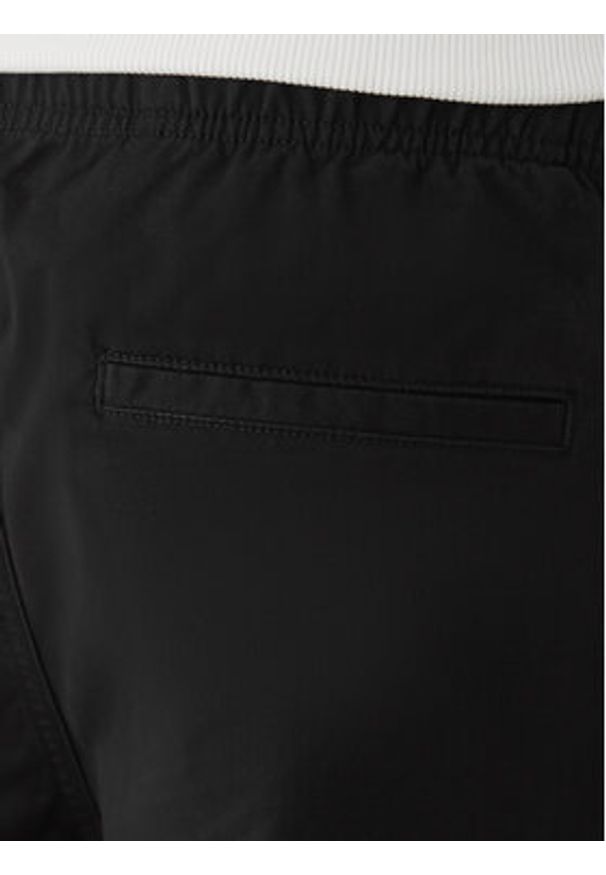 Calvin Klein Jeans Szorty materiałowe LV04RB618G Czarny Regular Fit. Kolor: czarny. Materiał: bawełna