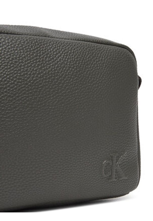 Calvin Klein Jeans Saszetka Cargo Camera Bag LV04G3081G Khaki. Kolor: brązowy. Materiał: skóra