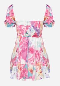 Renee - Fuksjowa Rozkloszowana Sukienka Mini z Krótkimi Rękawami i Cienkimi Gumkami Evelilles. Kolor: różowy. Materiał: tkanina. Długość rękawa: krótki rękaw. Wzór: kwiaty, gładki. Długość: mini #2