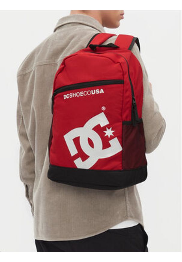 DC Shoes Plecak DCI-P-001-07 Czerwony. Kolor: czerwony. Materiał: materiał