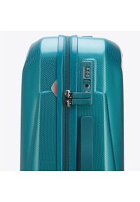 Wittchen - Średnia walizka z polikarbonu geometryczna niebieska. Kolor: niebieski. Materiał: guma. Wzór: geometria #9