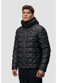 Blauer USA - BLAUER Czarna pikowana męska kurtka Caspar Short Jackets, Rozmiar M. Kolor: czarny. Materiał: materiał. Styl: klasyczny