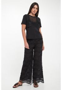 Twinset Milano - T-shirt damski z koronką TWINSET. Materiał: koronka. Wzór: koronka #5