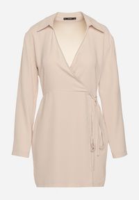 Born2be - Jasnobeżowa Sukienka Kopertowa z Cienkim Sznureczkiem w Talii Perlea. Okazja: na co dzień. Kolor: beżowy. Materiał: skóra. Typ sukienki: kopertowe. Styl: casual, klasyczny #2