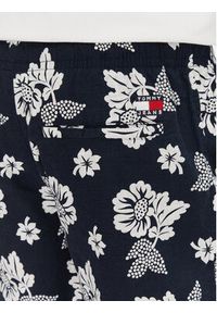 TOMMY HILFIGER - Tommy Hilfiger Szorty materiałowe Slub Aop Beach DM0DM21947 Granatowy Regular Fit. Kolor: niebieski. Materiał: bawełna #5