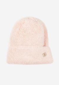 Renee - Różowa Czapka Beanie z Wiskozą Wełną i Naszywką Zolirra. Kolor: różowy. Materiał: wełna, wiskoza. Wzór: aplikacja. Styl: casual, elegancki