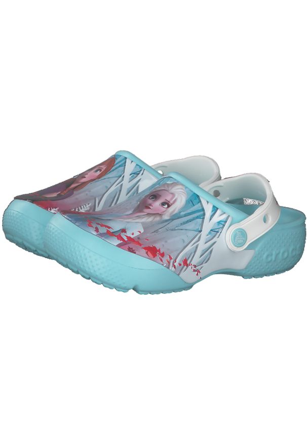 Buty do chodzenia niemowlęce Crocs Disney Frozen 2. Zapięcie: bez zapięcia. Kolor: niebieski. Materiał: materiał, syntetyk. Wzór: motyw z bajki. Sezon: lato. Sport: turystyka piesza