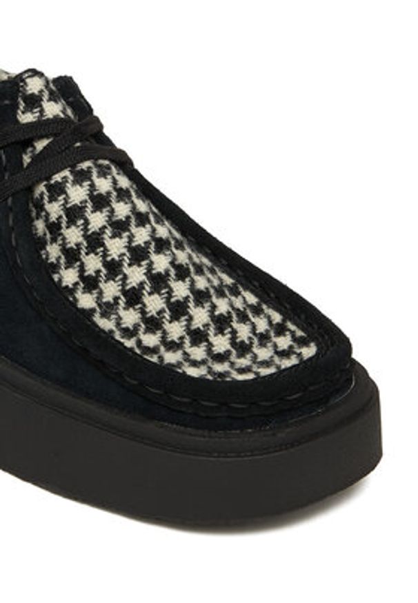 Clarks Półbuty Torview W 26184945 Czarny. Kolor: czarny. Materiał: zamsz, skóra