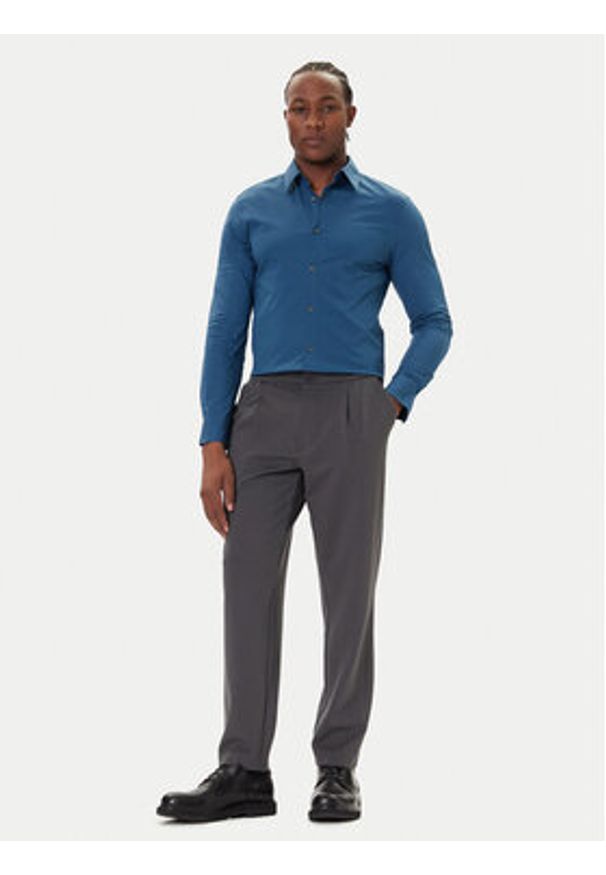 Calvin Klein Koszula LV04LB145G Niebieski Slim Fit. Kolor: niebieski. Materiał: bawełna