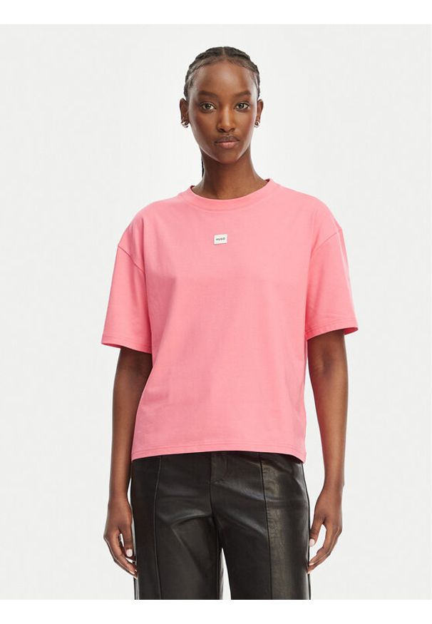 Hugo - HUGO T-Shirt Signature 50556807 Różowy Regular Fit. Kolor: różowy