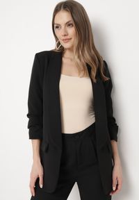 Born2be - Czarna Marynarka Thaelenia. Kolor: czarny. Wzór: jednolity, aplikacja. Styl: elegancki #3