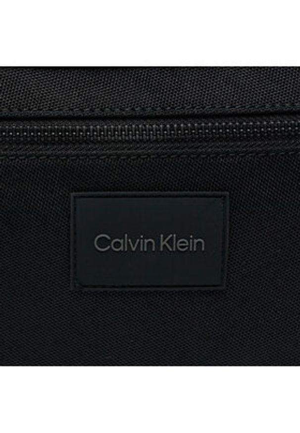 Calvin Klein Torba na laptopa Ck Remote Pro K50K511627 Czarny. Kolor: czarny. Materiał: materiał
