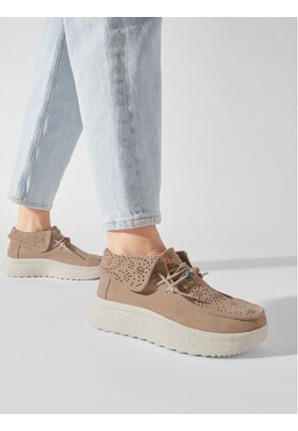 Hey dude - Hey Dude Półbuty Wendy Peak Fold Boot Suede 40256-255 Beżowy. Kolor: beżowy. Materiał: zamsz, skóra