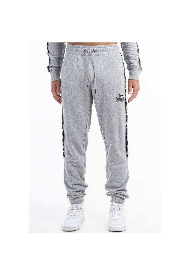 Spodnie dresowe klasyczne Lonsdale Grutness. Kolor: wielokolorowy, szary, czarny. Materiał: dresówka. Długość: długie. Styl: klasyczny