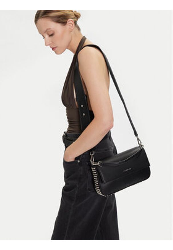 John Richmond Torebka RWA24094BO Czarny. Kolor: czarny. Materiał: skórzane