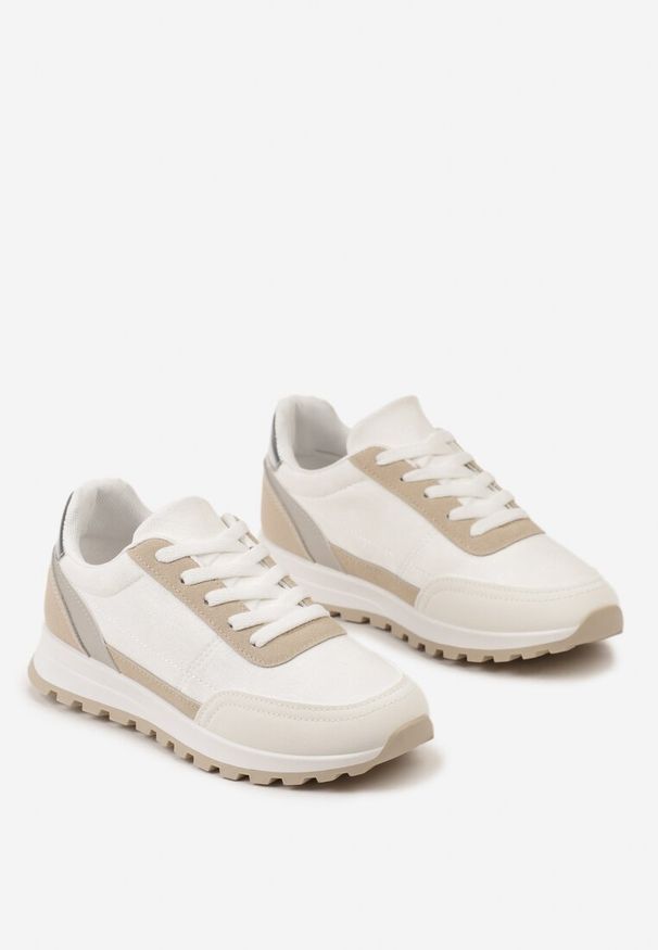 Renee - Białe Sznurowane Sneakersy przed Kostkę Kiea. Wysokość cholewki: przed kostkę. Kolor: biały. Materiał: materiał. Szerokość cholewki: normalna. Obcas: na płaskiej podeszwie