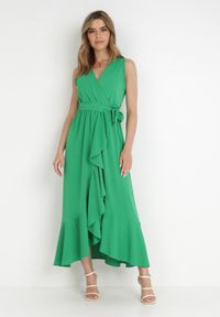 Born2be - Zielona Sukienka Dianopis. Kolor: zielony. Materiał: materiał. Długość rękawa: bez rękawów. Typ sukienki: kopertowe, asymetryczne. Długość: maxi