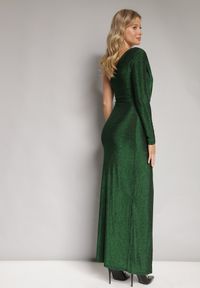 Born2be - Zielona Metaliczna Sukienka Maxi o Asymetrycznym Fasonie z Kopertowym Dekoltem Ozelbia. Kolor: zielony. Materiał: materiał. Długość rękawa: długi rękaw. Typ sukienki: asymetryczne, kopertowe. Długość: maxi #4