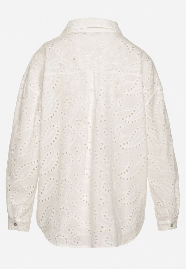 Born2be - Biała Koszula z Bawełnianej Tkanin z Ażurowym Wzorem Reilianne. Okazja: na co dzień. Kolor: biały. Materiał: tkanina, bawełna. Długość rękawa: długi rękaw. Długość: długie. Wzór: ażurowy. Styl: elegancki, casual