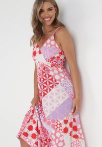 Born2be - Różowa Sukienka Maxi na Ramiączkach w Fantazyjny Nadruk Erlavi. Kolor: różowy. Długość rękawa: na ramiączkach. Wzór: nadruk. Długość: maxi #4