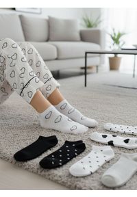 Sinsay - Zestaw krótkich skarpetek z motywem serc 7 pack - wielobarwny #1