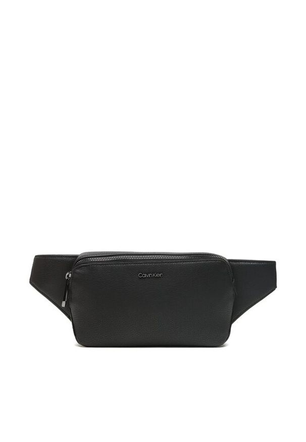 Saszetka nerka Calvin Klein. Kolor: czarny