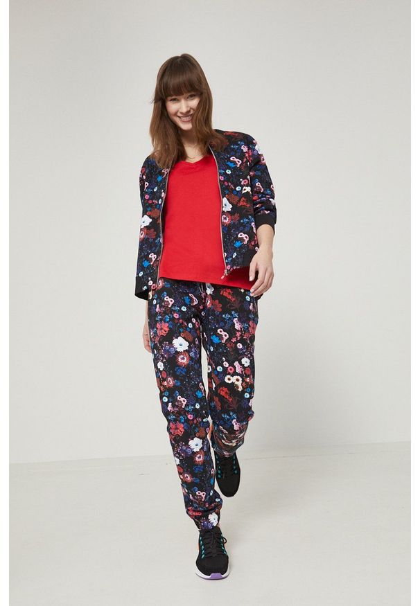 medicine - Medicine Bluza bawełniana damska kolor czarny wzorzysta. Okazja: na co dzień. Kolor: czarny. Materiał: bawełna. Styl: casual