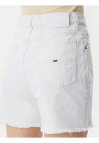 Tommy Jeans Szorty jeansowe DW0DW20093 Écru Mom Fit. Materiał: bawełna