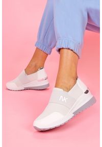Casu - Białe sneakersy na koturnie półbuty z gumką casu bl226p. Kolor: biały. Obcas: na koturnie #2