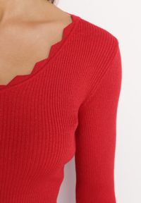Born2be - Czerwony Sweter z Prążkowanej Dzianiny z Metaliczną Nitką Hirella. Kolor: czerwony. Materiał: dzianina, prążkowany. Styl: klasyczny #4